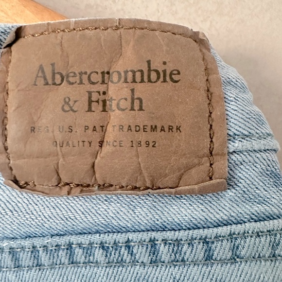 Men’s Abercrombie & Fitch Ripped Jeans size 34x32 - Picture 4 of 10